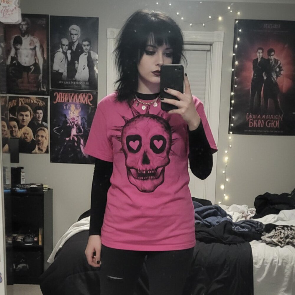 90s mall goth Avril  Lavigne inspired fuchsia pink punk skull graphic t-shirt
